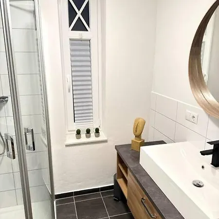 Apartment 2,5 Mit Eigenem Parkplatz *